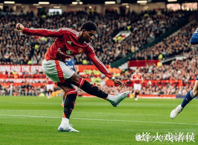 曼联半场狂轰17脚，创本赛季英超球队上半场射门新高