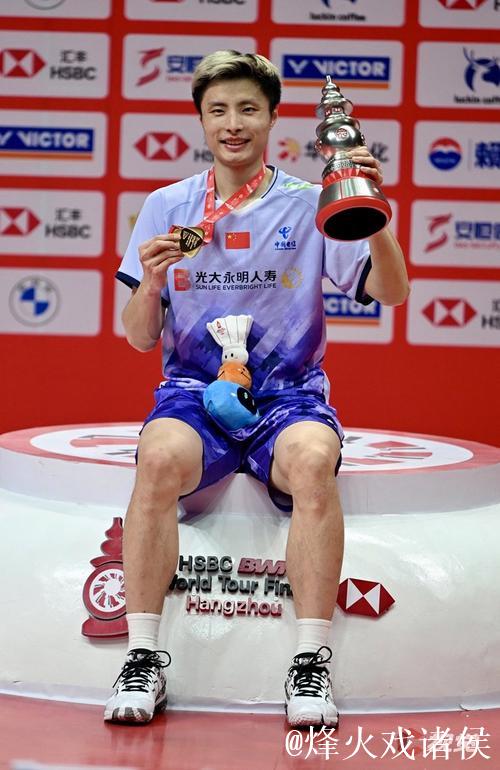 石宇奇荣获世界羽联年度最佳男子单打选手 石宇奇荣获世界羽联年度最佳男子单打选手